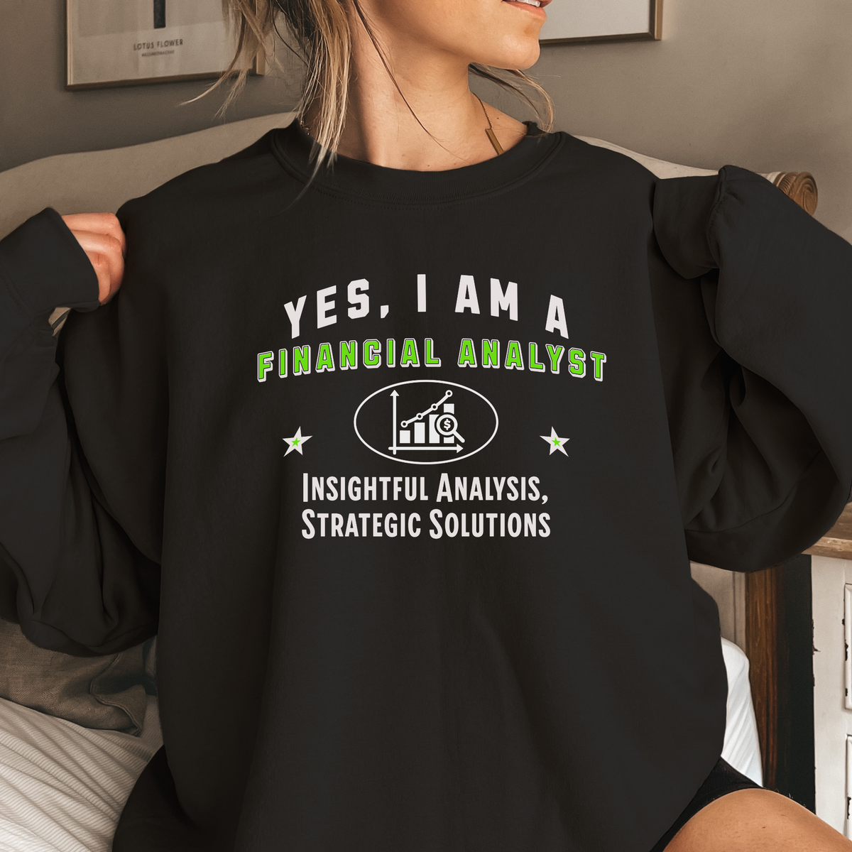 YES, I AM A FINANCIAL ADVISOR – Crewneck Sweatshirt for Dedicated Financial Professionals Committed to Security and Success