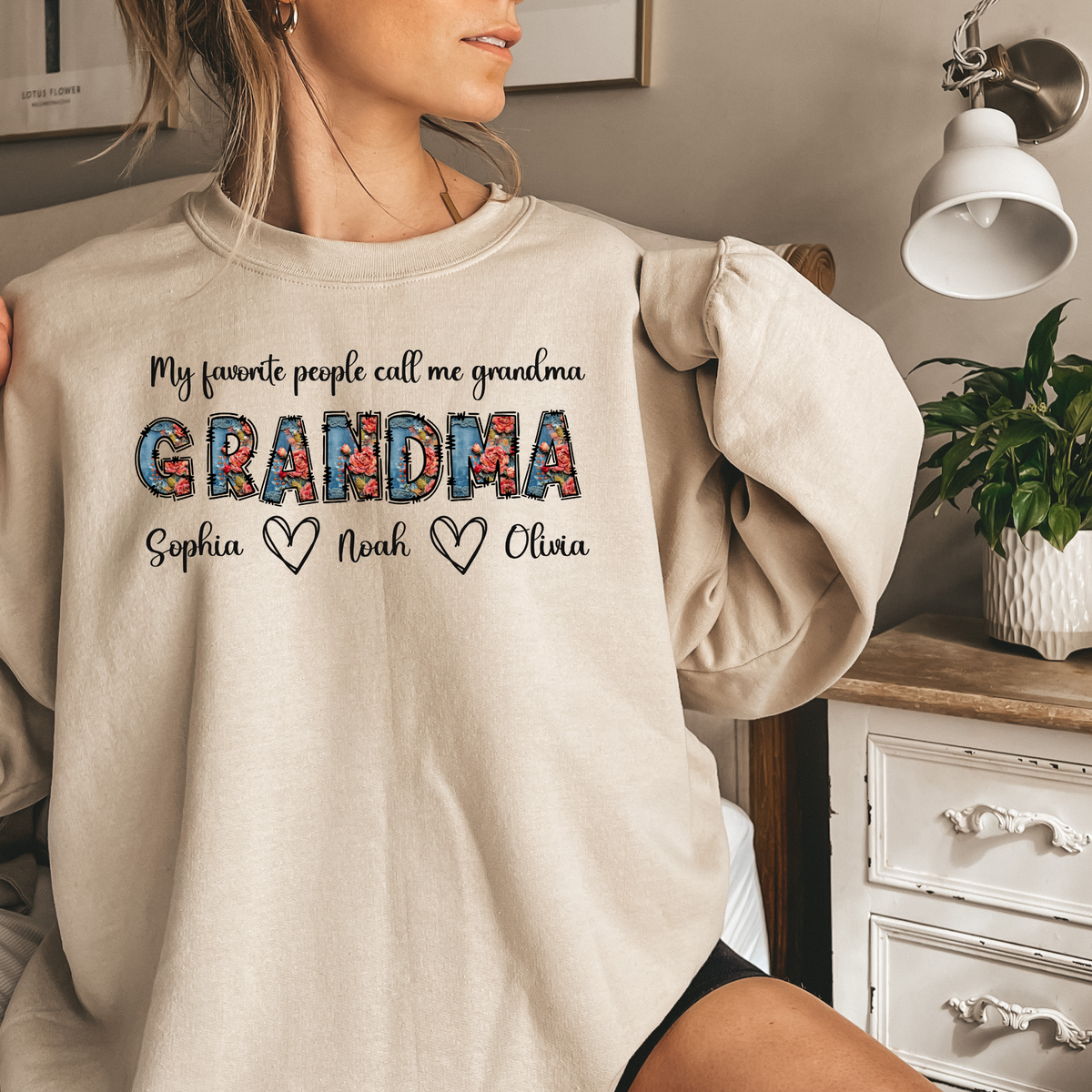 My Favorite People Call Me Grandma&quot; Crewneck Sweatshirt – Custom Grandchildren&#39;s Names