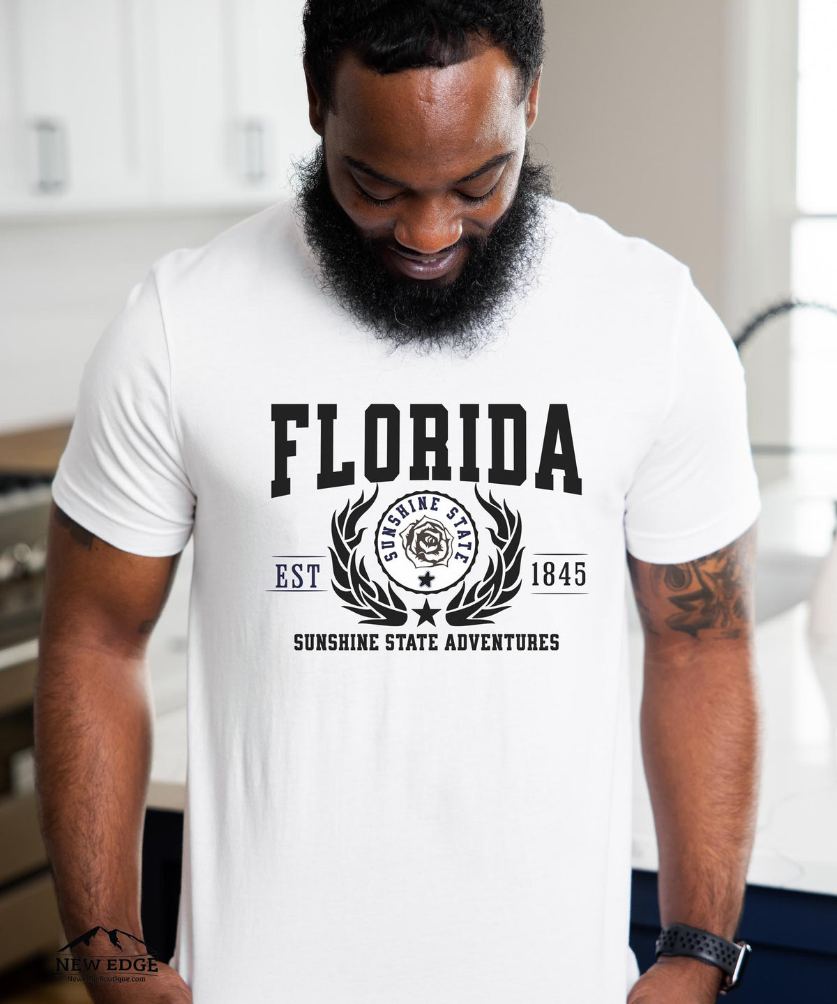 Florida State - &quot;Sunshine State Adventures&quot; Slogan T-Shirt for Beach Lovers &amp; Outdoor Enthusiasts