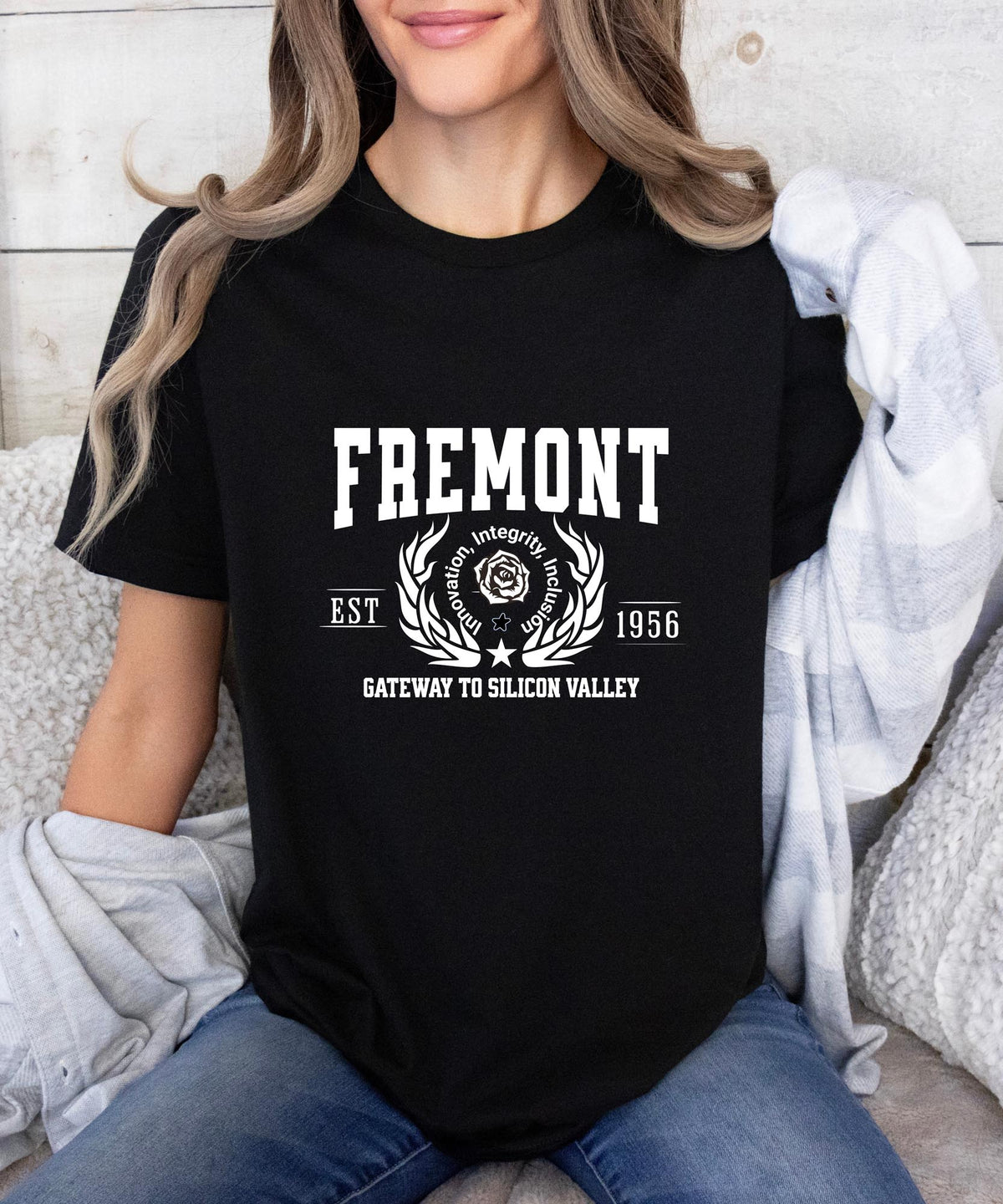 Fremont &quot;Gateway to Silicon Valley&quot; California City T-Shirt – Ideal Graphic Tee for Proud Locals and Tech Enthusiasts