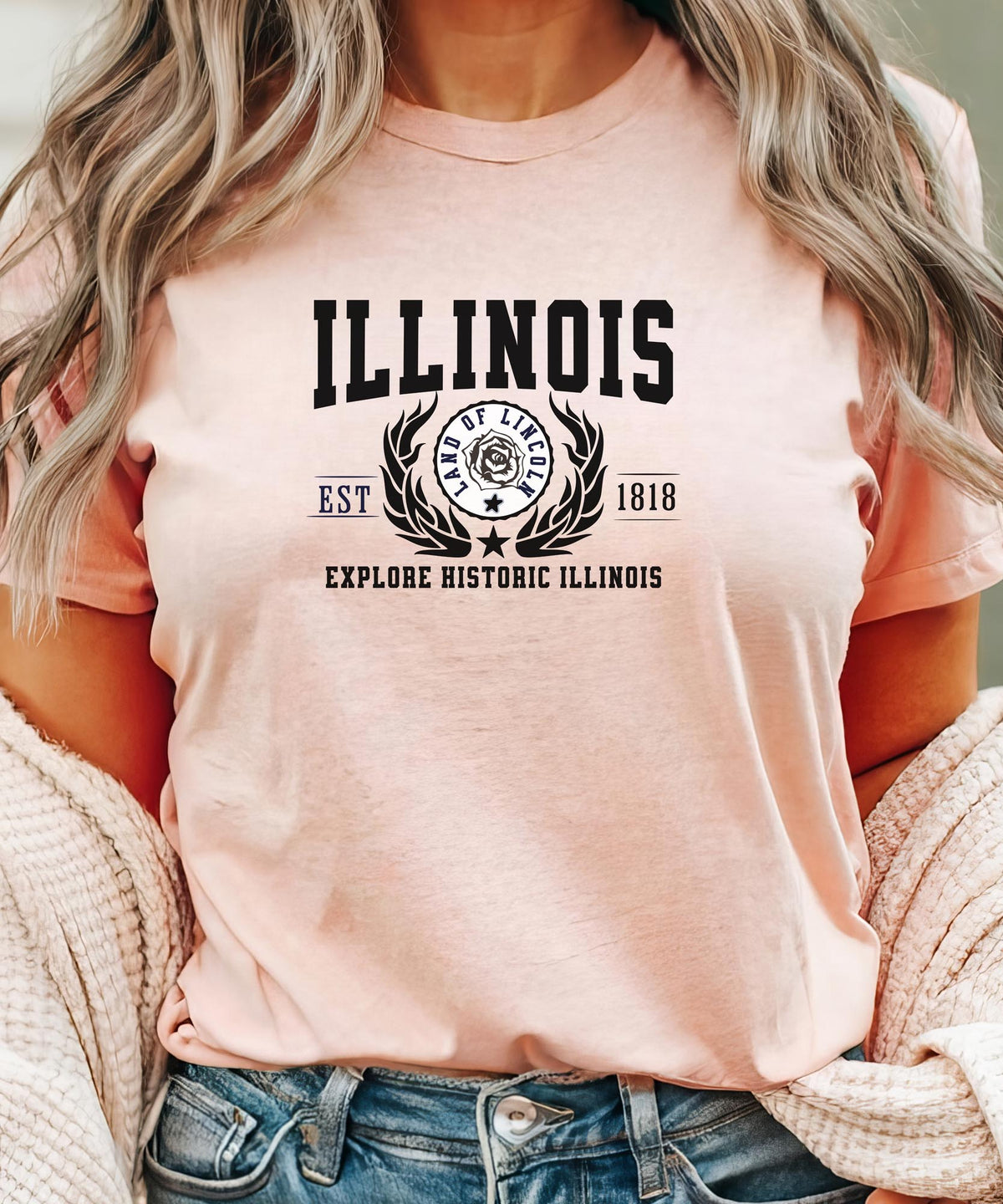 Illinois State - &quot;Explore Historic Illinois&quot; Slogan T-Shirt for History Buffs &amp; Proud Illinoisans