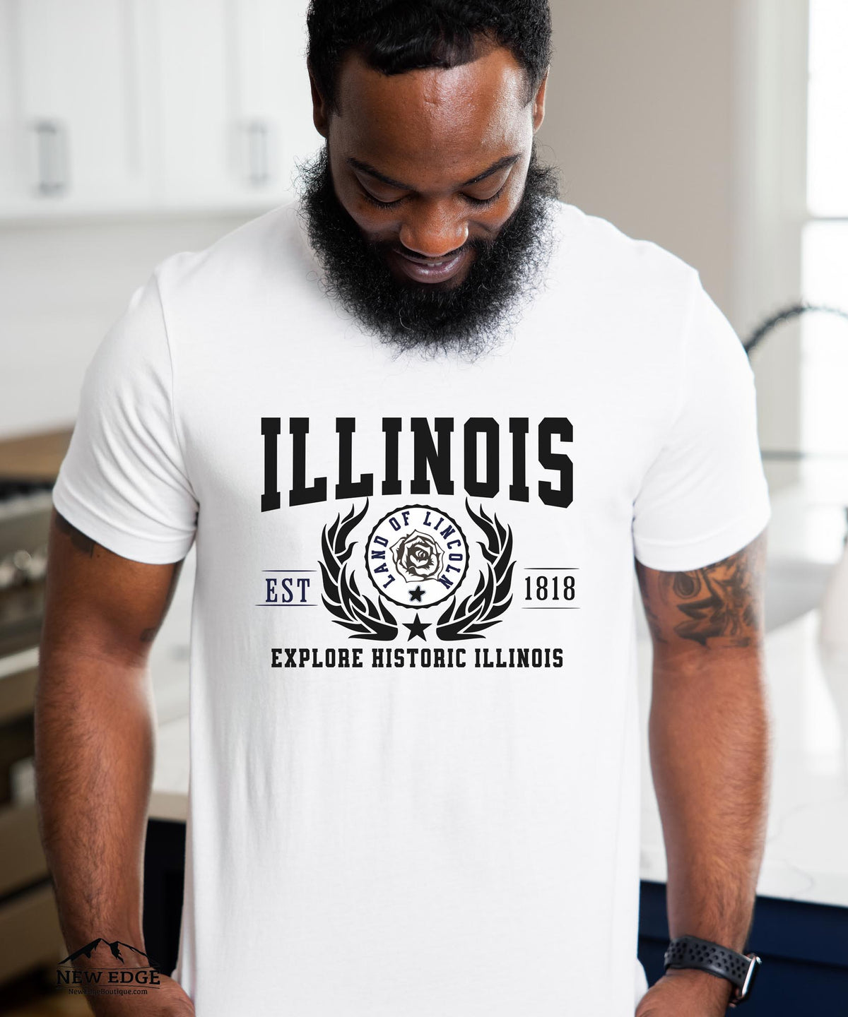 Illinois State - &quot;Explore Historic Illinois&quot; Slogan T-Shirt for History Buffs &amp; Proud Illinoisans